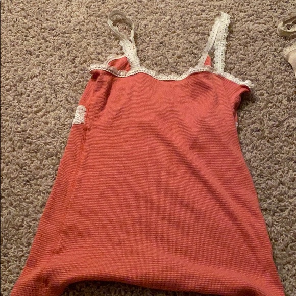 Loft lace tank top - Picture 3 of 4